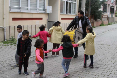 AFETZEDELERE DAVUL ZURNALI EĞLENCE