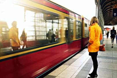 METRO SEFERLERİ UZATILDI