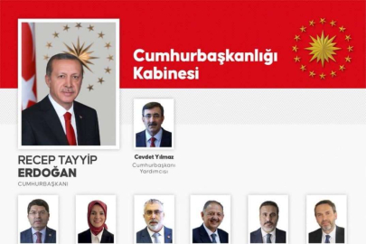 YENİ CUMHURBAŞKANLIĞI KABİNESİ AÇIKLANDI