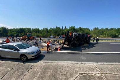 TIR’IN SÜRÜCÜSÜ YARALANDI