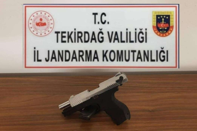 JANDARMAYI GÖRÜNCE SİLAHI ATTI