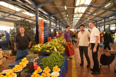 PERŞEMBE PAZARINDA AŞURE İKRAMI