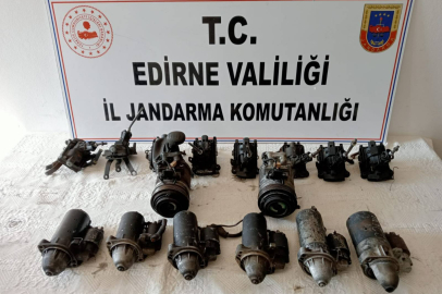 EDİRNE’DE 100 BİN LİRALIK KAÇAK PARÇA YAKALANDI