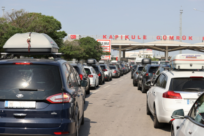 GURBETÇİLERİN HÜZÜNLÜ YOLCULUKLARI SÜRÜYOR