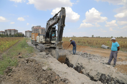 Gürkan’dan alt yapı açıklaması:  “YAĞMUR SUYU ŞEBEKESİNİ YÜZDE 71 TAMAMLADIK”