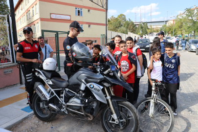 TRAKYA'DA POLİS OKUL ÇEVRESİNDEKİ BÜFELERİ DENETLEDİ