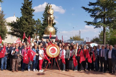 CHP’DEN 100’ÜNCÜ YIL ÇELENK TÖRENİ