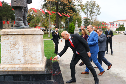 TEKİRDAĞ’DA YAHYA KEMAL BEYATLI ANILDI