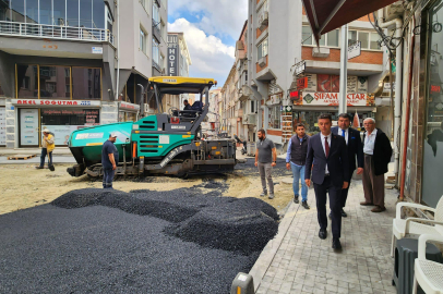 ÇORLU'DA YOLLAR ASFALTLANIYOR