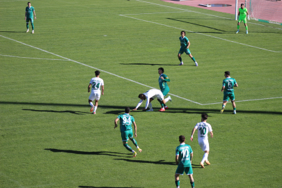 KIRKLARELİSPOR EVİNDE BURSASPOR’U YENDİ