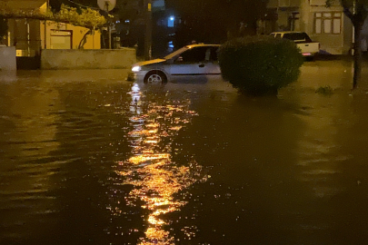 Uzunköprü'de yollar göle döndü