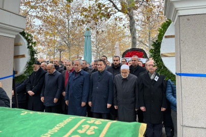 Deva Partisi lideri Babacan’ın annesi son yolculuğuna uğurlandı