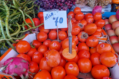 Pazarın en pahalı ürünü Cennet Hurması