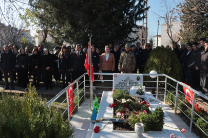 Özüpek, şehadetinin 7'nci yılında kabri başında anıldı