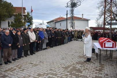 Kıbrıs gazisi son yolculuğuna uğurlandı