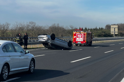 İkisi Bulgar biri Türk, 3 otomobil çarpıştı: 3 yaralı