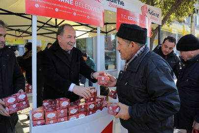 Belediyeden kandil simidi ikramı