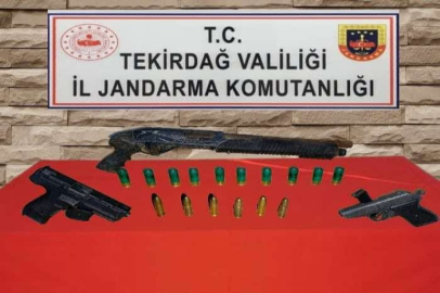 Tekirdağ’da bir evde silahlar ele geçirildi