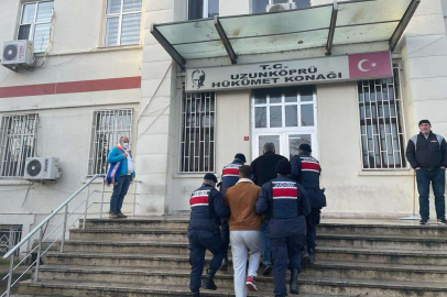 Edirne’de 4 silahlı terör örgütü üyesi yakalandı