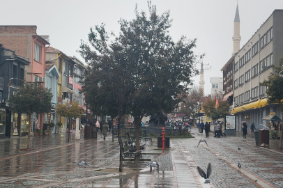 Edirne’de beklenen kar yağışı başladı