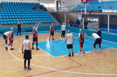 Uluslararası basketbol turnuvası devam ediyor