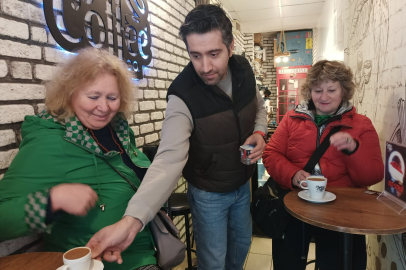 Bulgar turistler kahvecilerden memnun