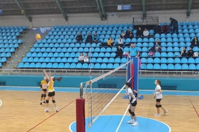 Midi Kız Voleybol Takımı Havsa’yı gururlandırdı