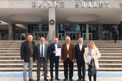 İYİ Parti listeleri teslim etti