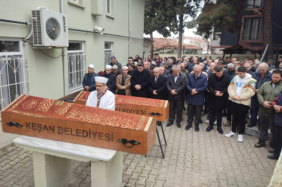 Baba ve oğlu aynı gün hayatını kaybetti