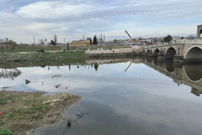 Edirne'de Meriç ve Tunca nehirleri düşük seviyede akıyor