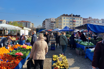 Esnaf işlerin hızlanmasını bekliyor