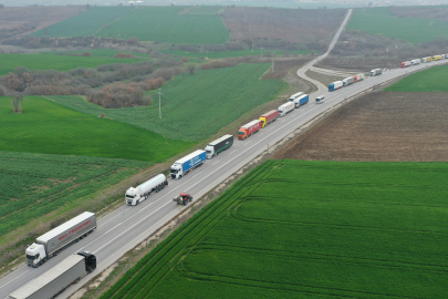 Hamzabeyli'de 17 kilometrelik TIR kuyruğu oluştu