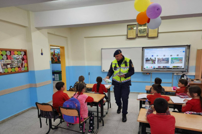 Hacıdanişment köyünde öğrencilere trafik eğitimi