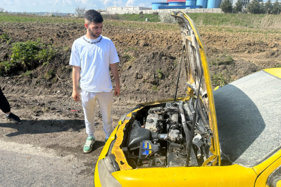 Seyir halinde yanan otomobili itfaiye söndürdü