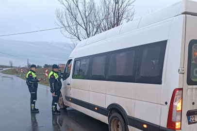 Bahçeköy’de öğrenci servisleri denetlendi