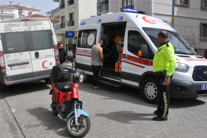 Elektrikli motosikletin çarptığı çocuk yaralandı