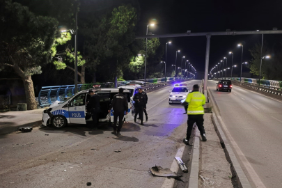 Silahlı yaralama olayından kaçarken polise çarptılar