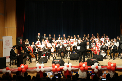 Akademili müzisyenler, ilk konserlerinden tam not aldı