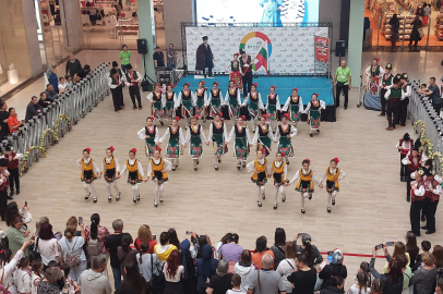 AVM’de Dünya Dansları etkinliği