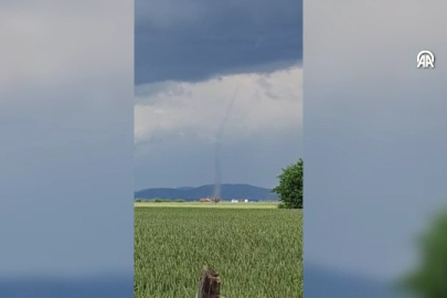 Kırklareli'nde oluşan hortum cep telefonuyla görüntülendi