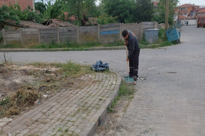 Yağmur suyu kanalları temizlendi