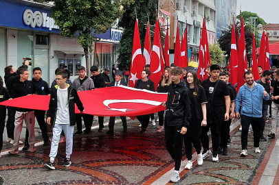 Edirne’de 19 Mayıs Yürüyüş ve Törenle Başladı