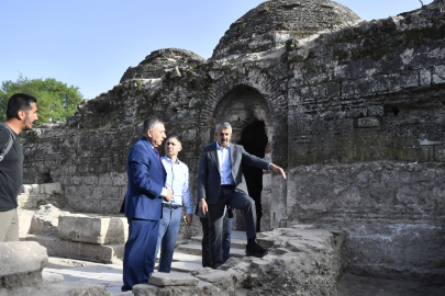 Vali Sezer, Restorasyonu Süren Gazi Mihal Hamamı'nı İnceledi