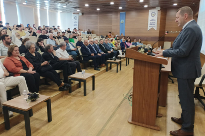 Edirne’de Balkanlar’da Türkçe Eğitimi Paneli