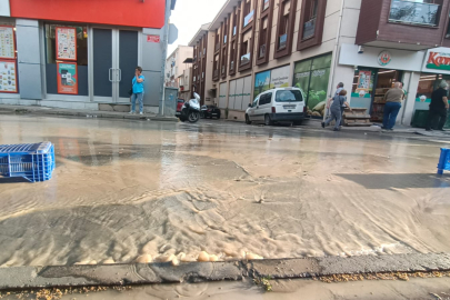 Edirne'de Yine Altyapı Sorunu: Cadde Su Doldu