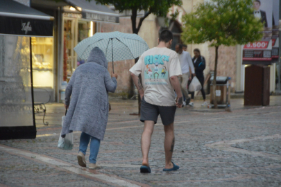 Edirne'de Sağanak Yağış Etkili Oluyor