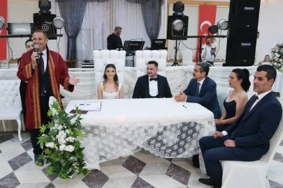 Bulut Nikah Kıydı, Ekici Şahit Oldu