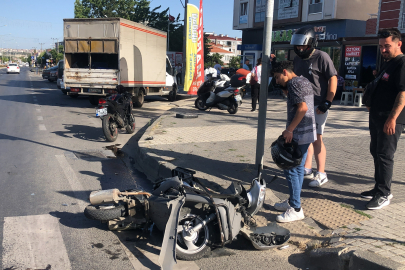 Kaza Sonrası İkiye Bölünen Motosikletin Sürücüsü Ağır Yaralandı