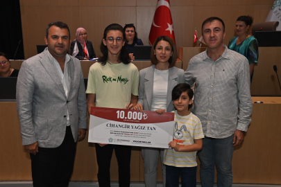 LGS Türkiye Birincisine 10 Bin Lira Ödül