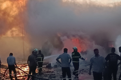 Kırklareli'nde Geri Dönüşüm Tesisinde Çıkan Yangın Söndürüldü